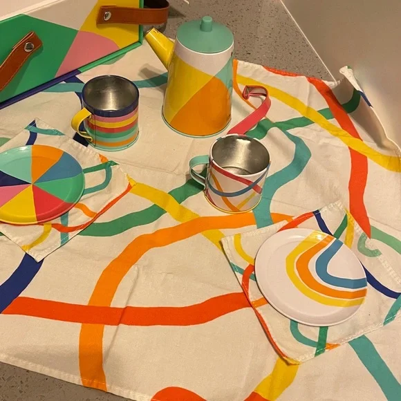 Lovevery Picnic Set - Picture 3 of 5